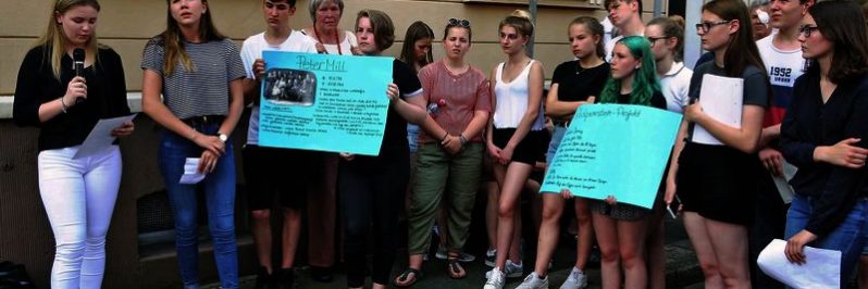 Verlegung Stolperstein Peter Mill