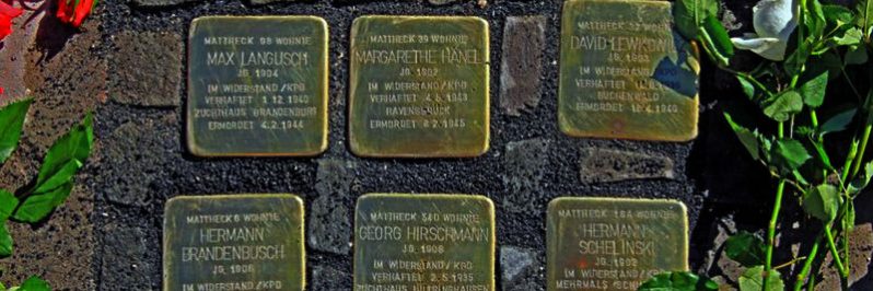Stolpersteine für Widerständler in der Mattheck
